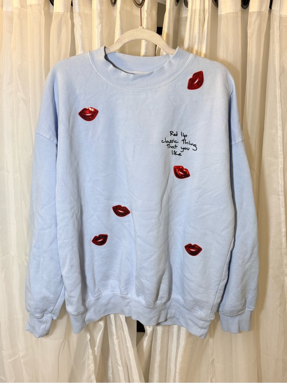 Taylor Swift Light Blue Crewneck Sweatshirt with Red Lip Appliqués